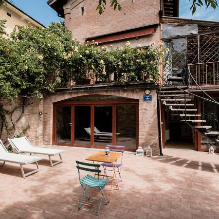 Accademia Al Colle Apartment Bologna Bagian luar foto