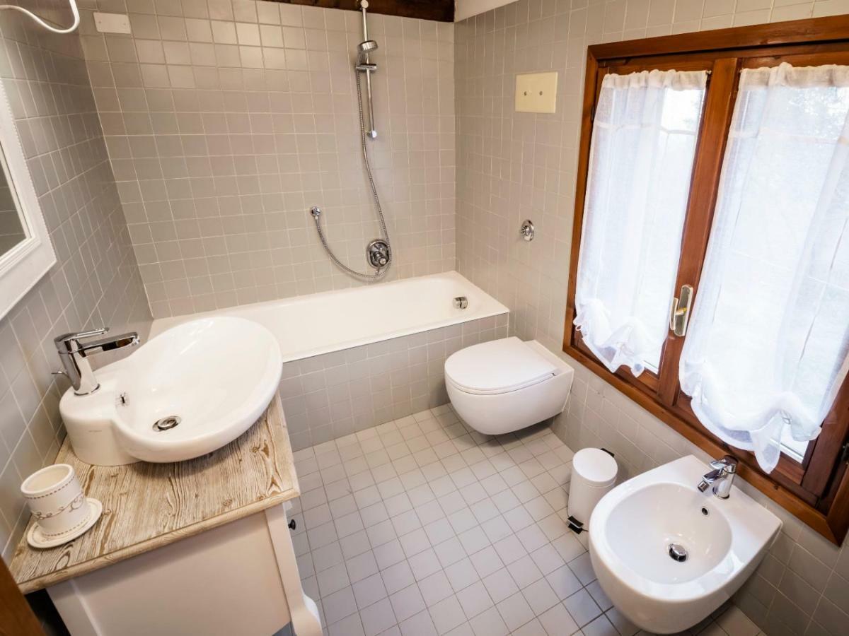 Accademia Al Colle Apartment Bologna Bagian luar foto