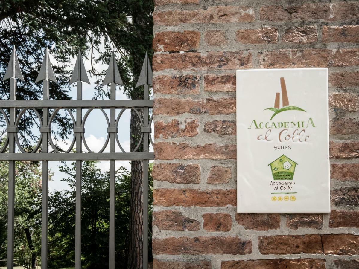 Accademia Al Colle Apartment Bologna Bagian luar foto
