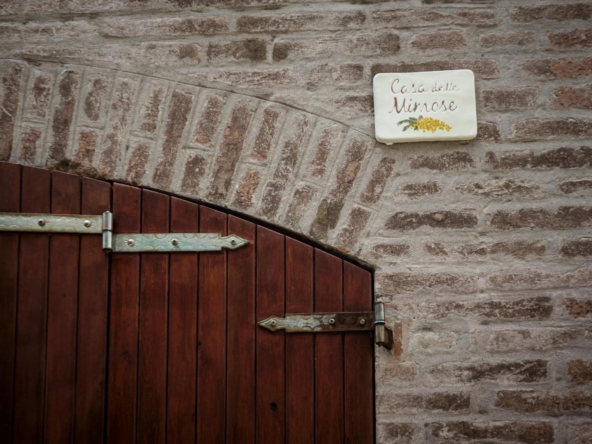 Accademia Al Colle Apartment Bologna Bagian luar foto